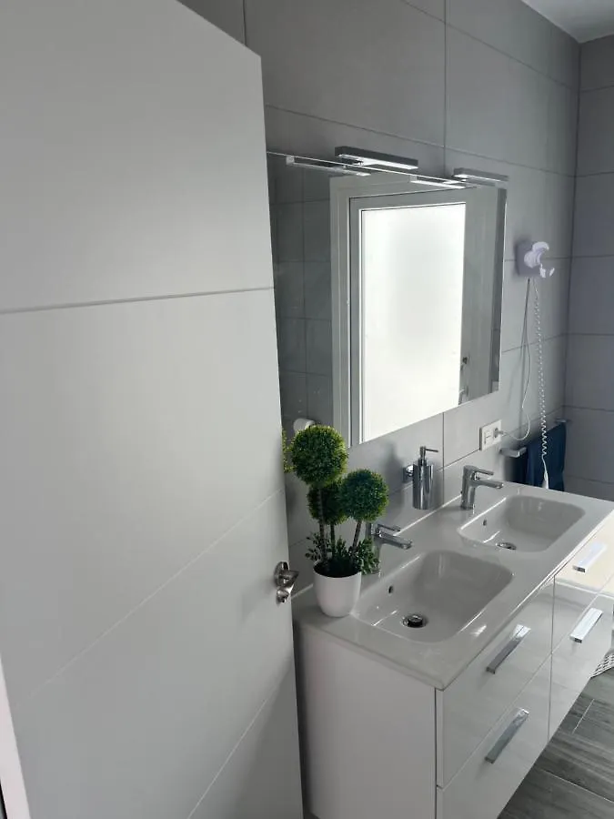 Mym Villa Tias